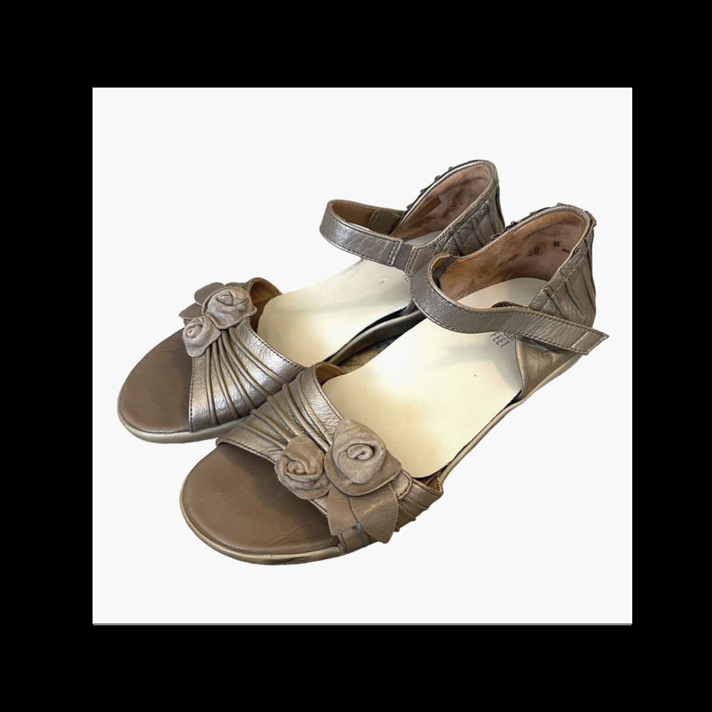 ZIERA 8.5 Leather Floral Wedge COMFORT Sandals Dimity Greige Metallic Pink Rose